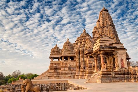 A Construção do Templo Khajuraho: Arquitetura Sagrada e um Testemunho Vibrante da Cultura indiana do Século XII